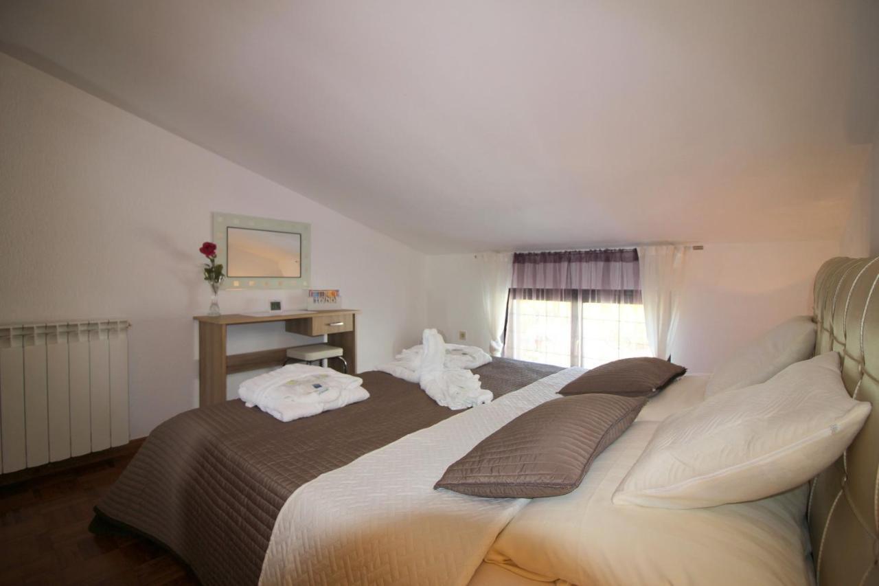 Apartments Vista Porec Exterior photo